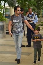 Emraan Hashmi snapped at Airport on 21st Sept 2015